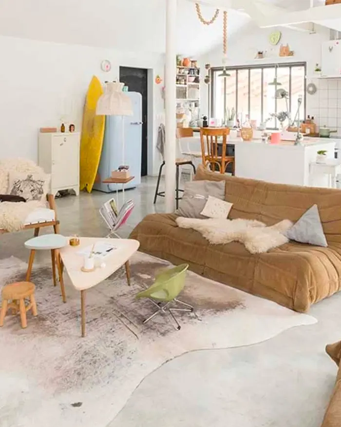 deco maison bord de mer coloree salon