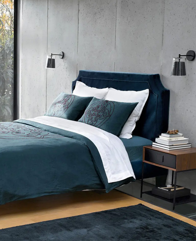 table de chevet noyer soldes