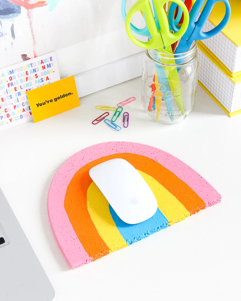 tapis souris arc en ciel diy