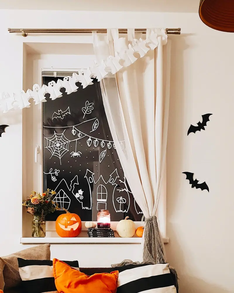 deco fenêtre halloween diy feutre craie