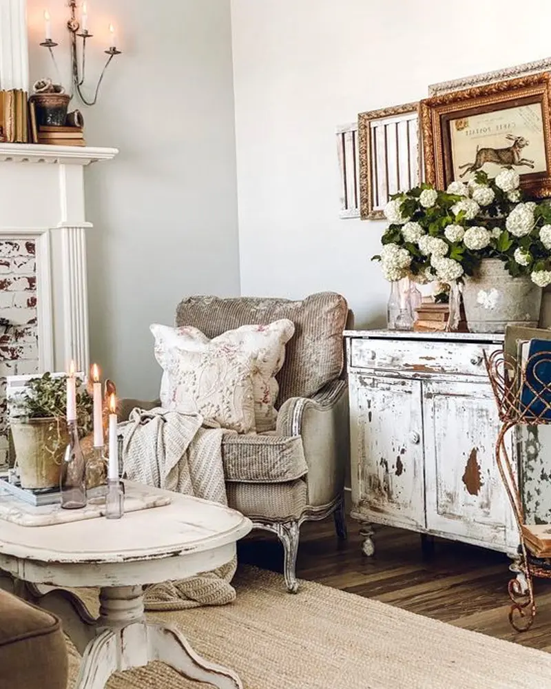 meuble patine deco salon campagne