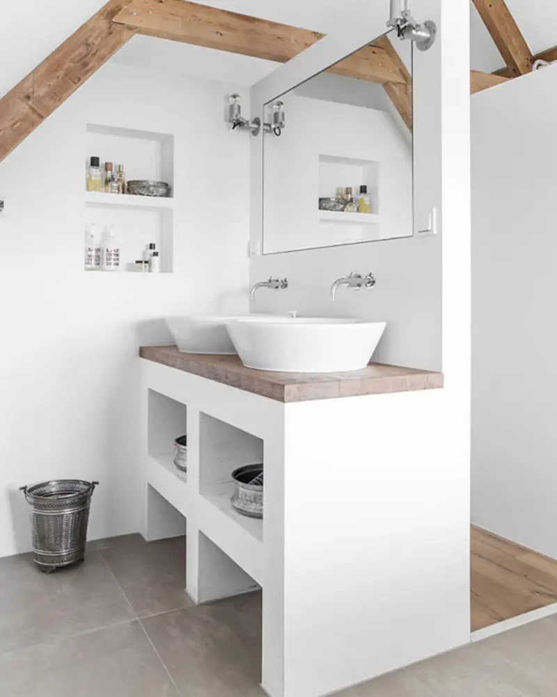 rangement sur mesure deco petite salle de bain