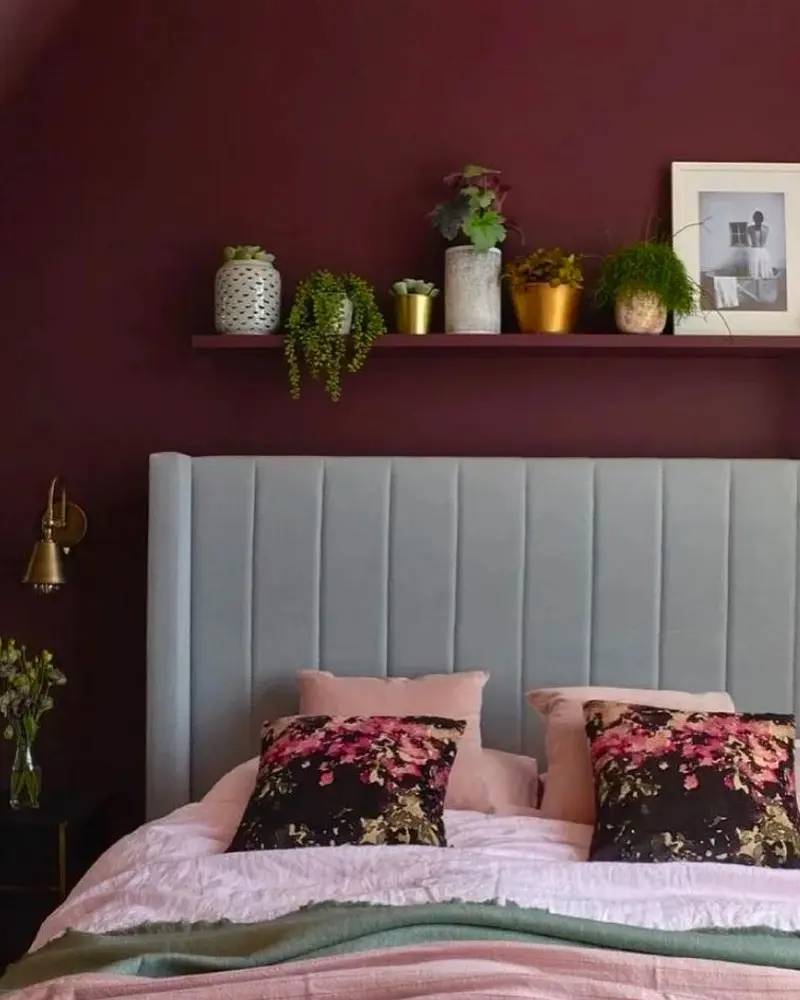 deco chambre mur violet
