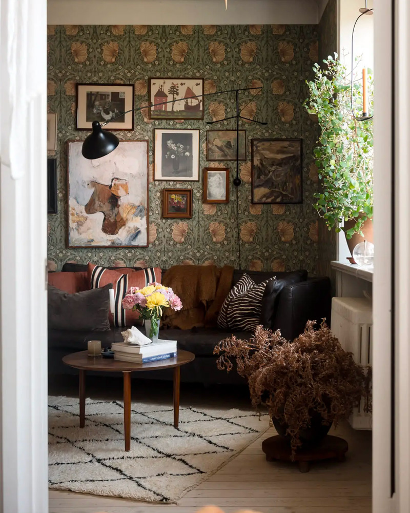 deco cottage vintage salon