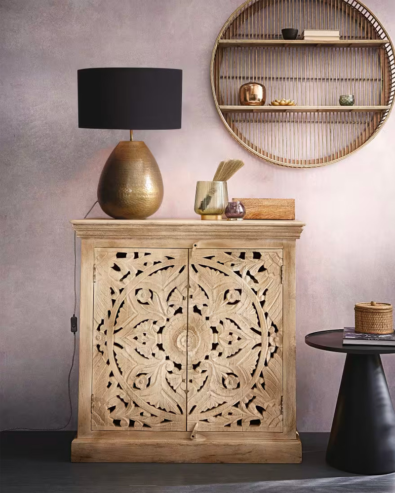 buffet motif ethnique sculpte