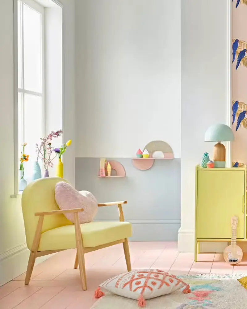 fauteuil jaune pastel