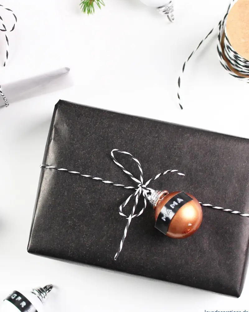 étiquette paquet cadeau noel diy boule noel