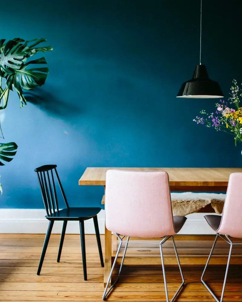 deco salle a manger bleu canard rose