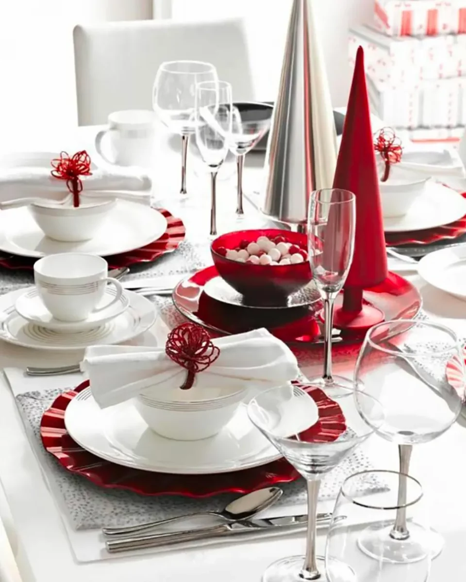 deco table noel moderne rouge blanc