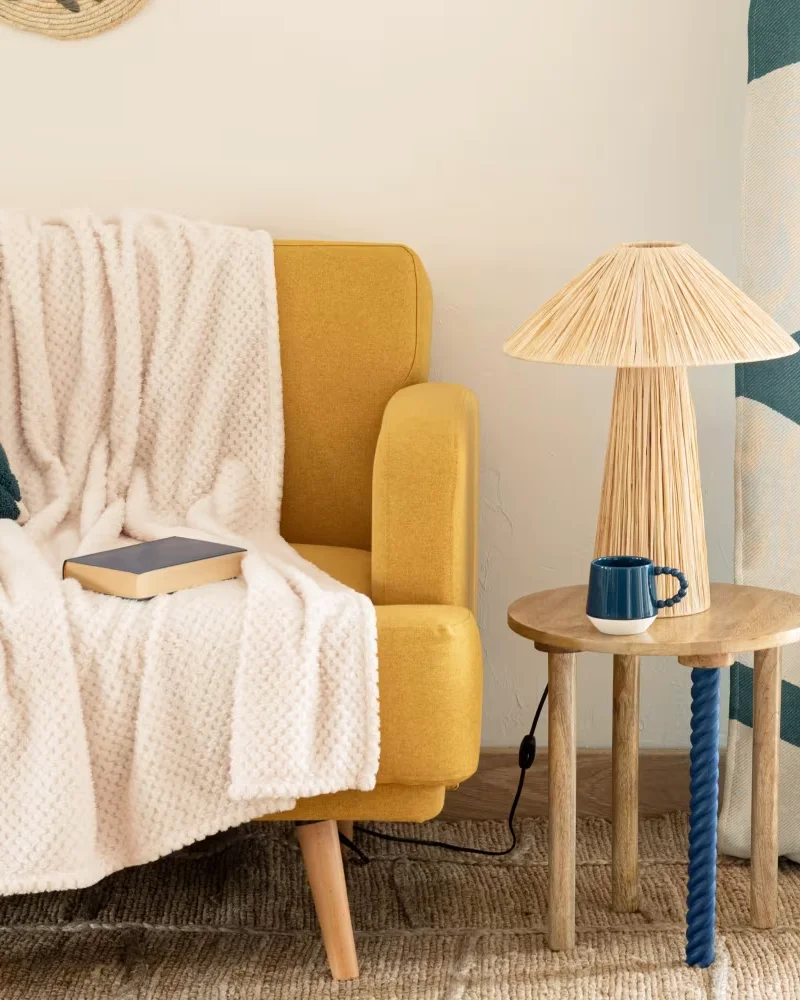 Lampe en raphia haute Maisons du Monde