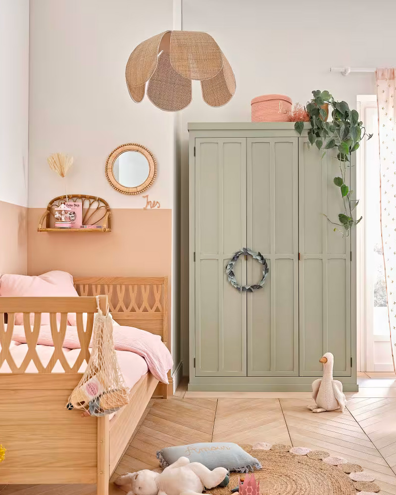 armoire parisienne vert sauge