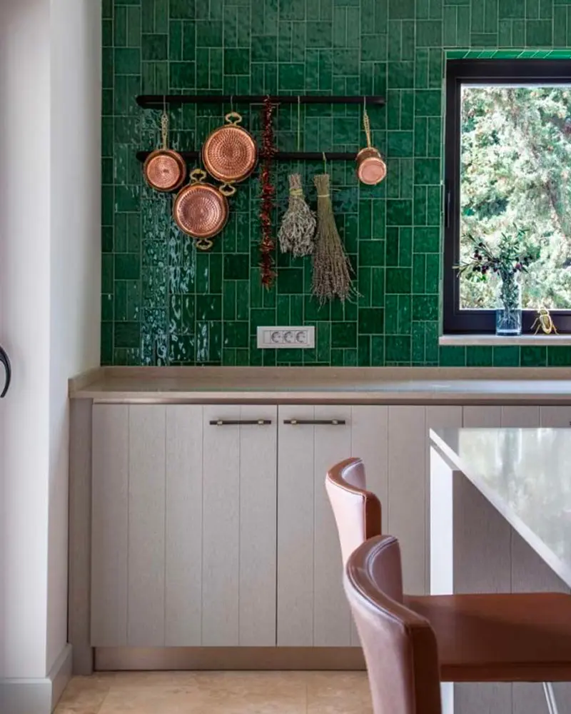 deco cuisine vintage carrelage zellige vert