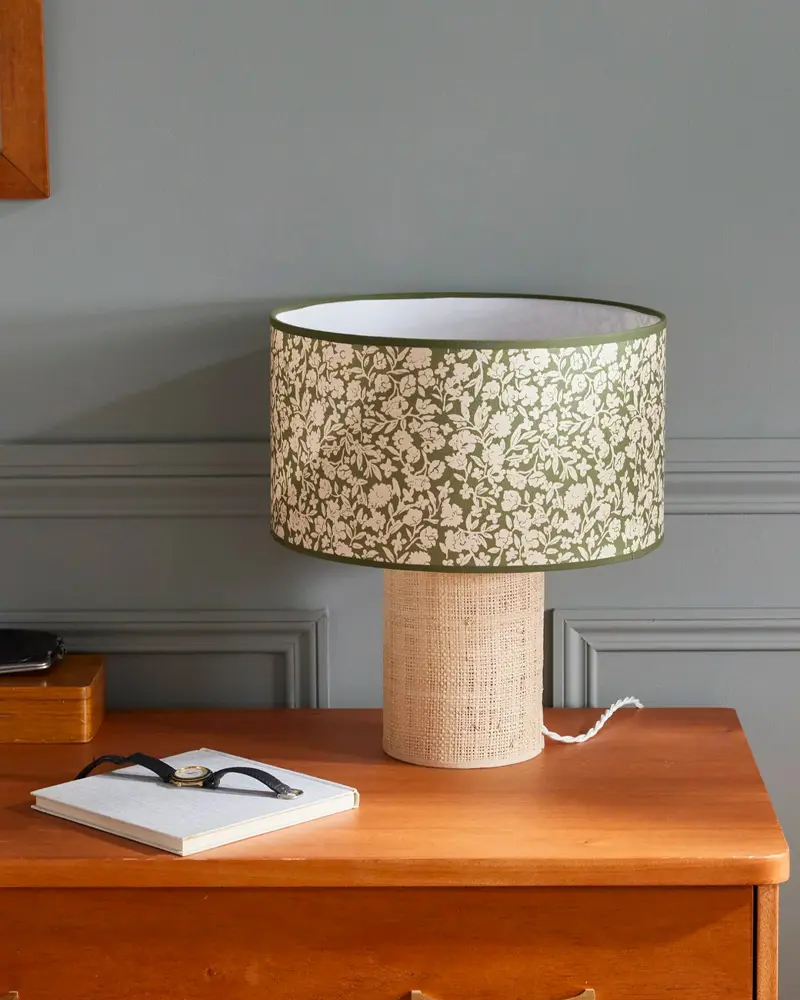 lampe bois abat jour floral vert