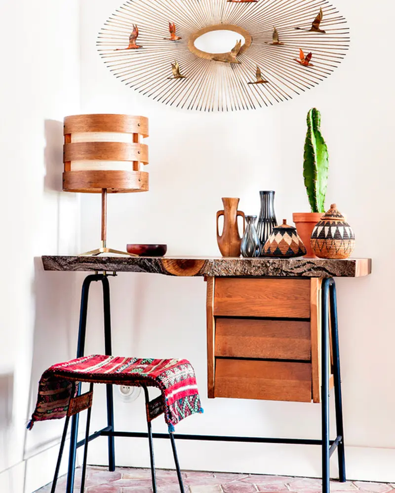 bureau ethnique vintage