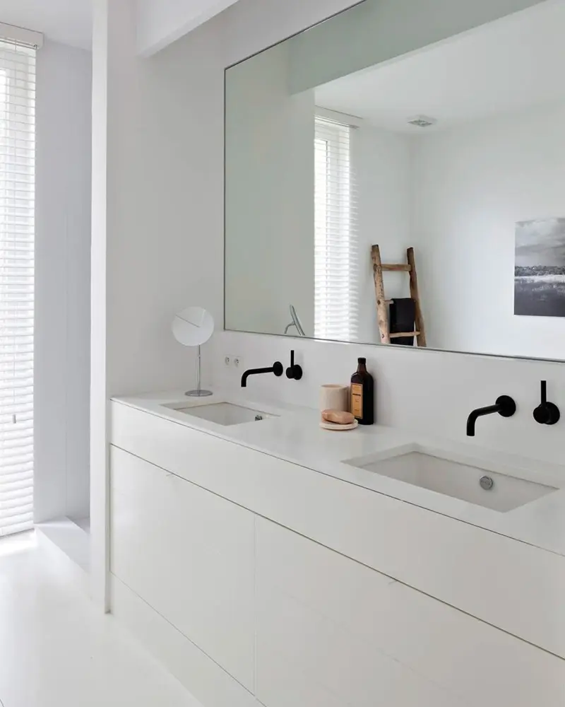 deco salle de bain minimaliste chic graphique