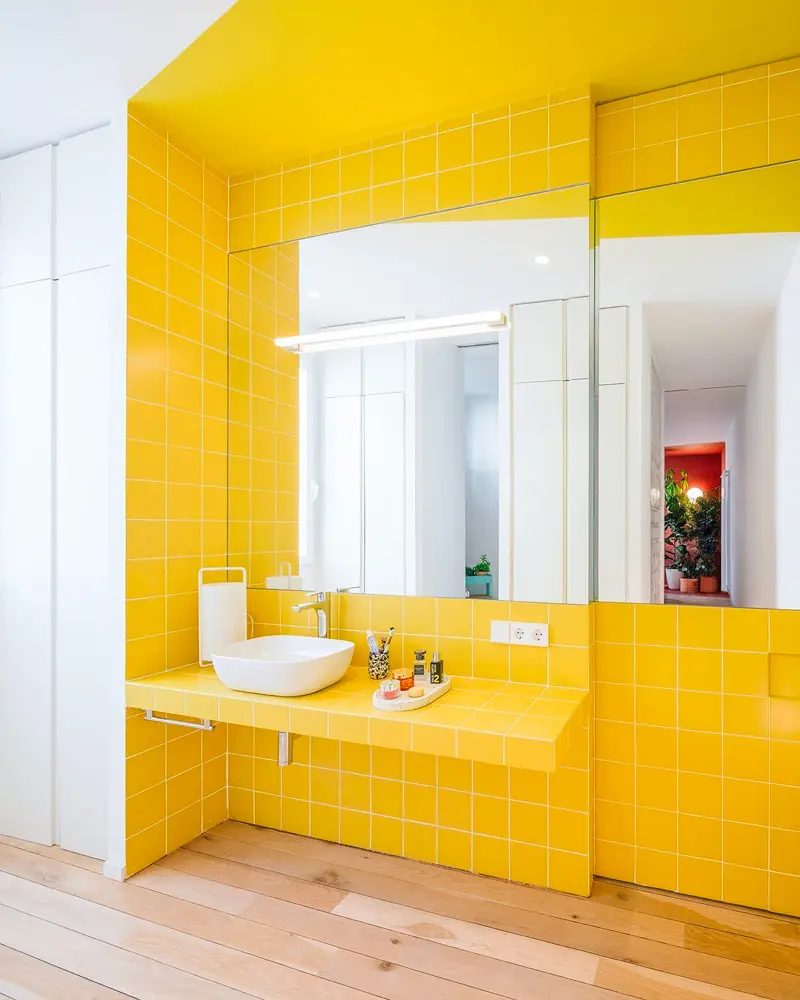 deco salle de bain minimaliste jaune