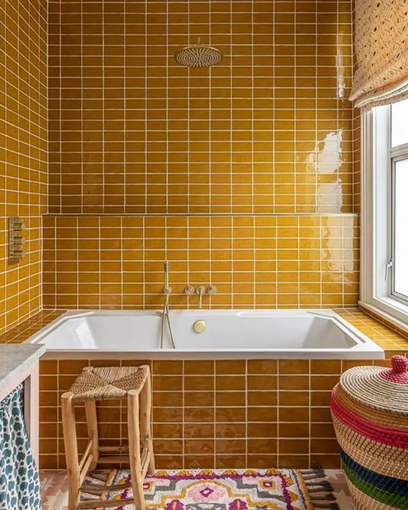 carrelage jaune moutarde deco salle de bain