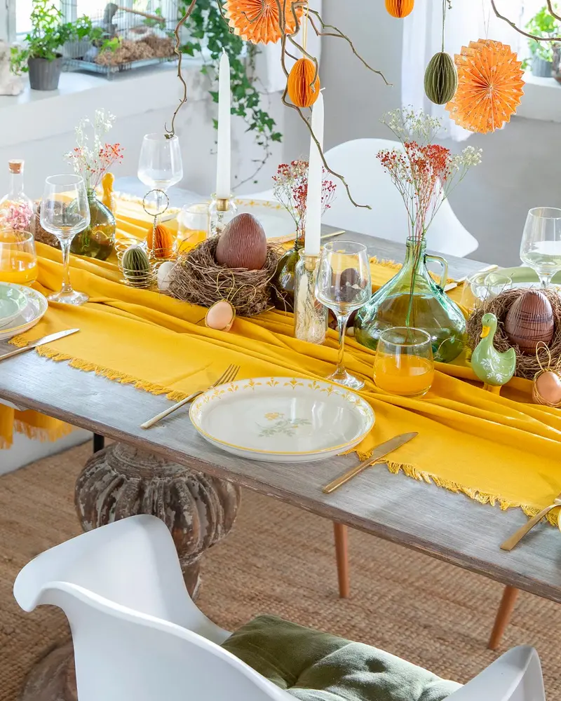 deco table paques jaune