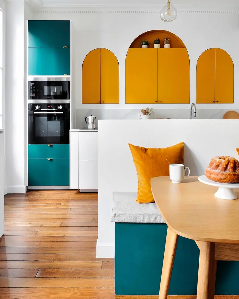 deco cuisine bleu canard jaune moutarde
