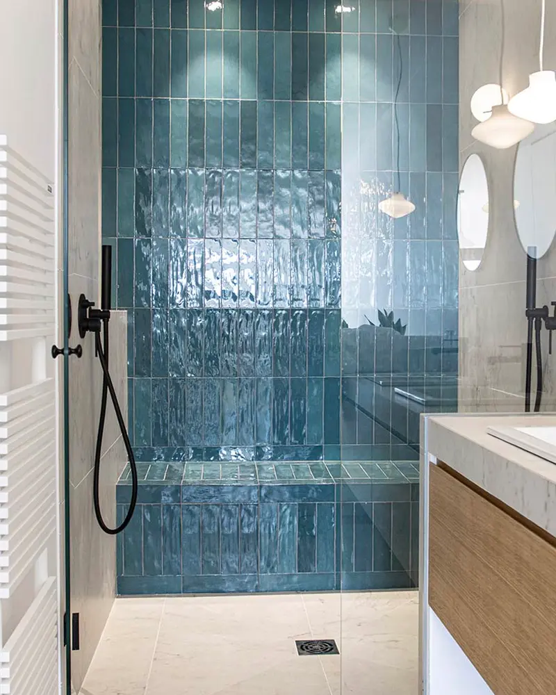 douche carrelage zellige bleu