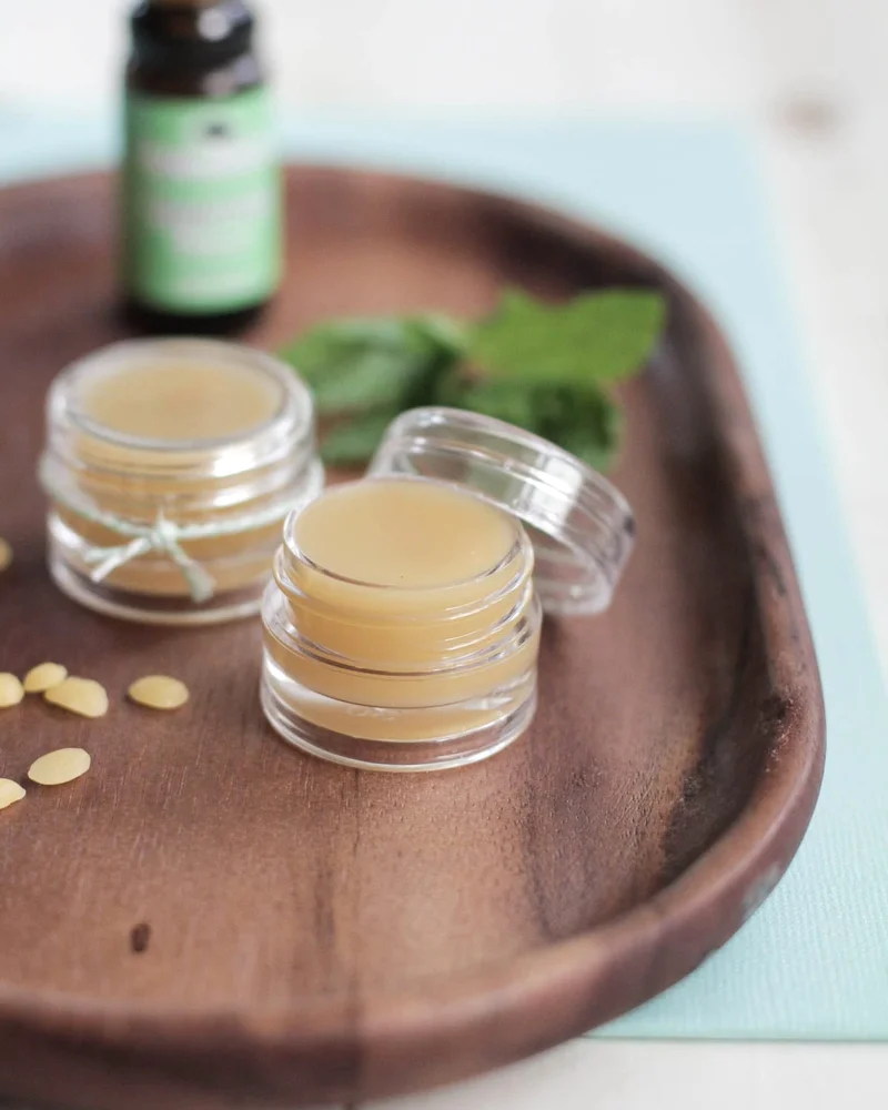 baume a levre hydratant diy