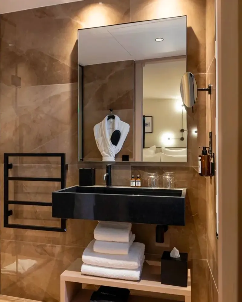 hotel este paris