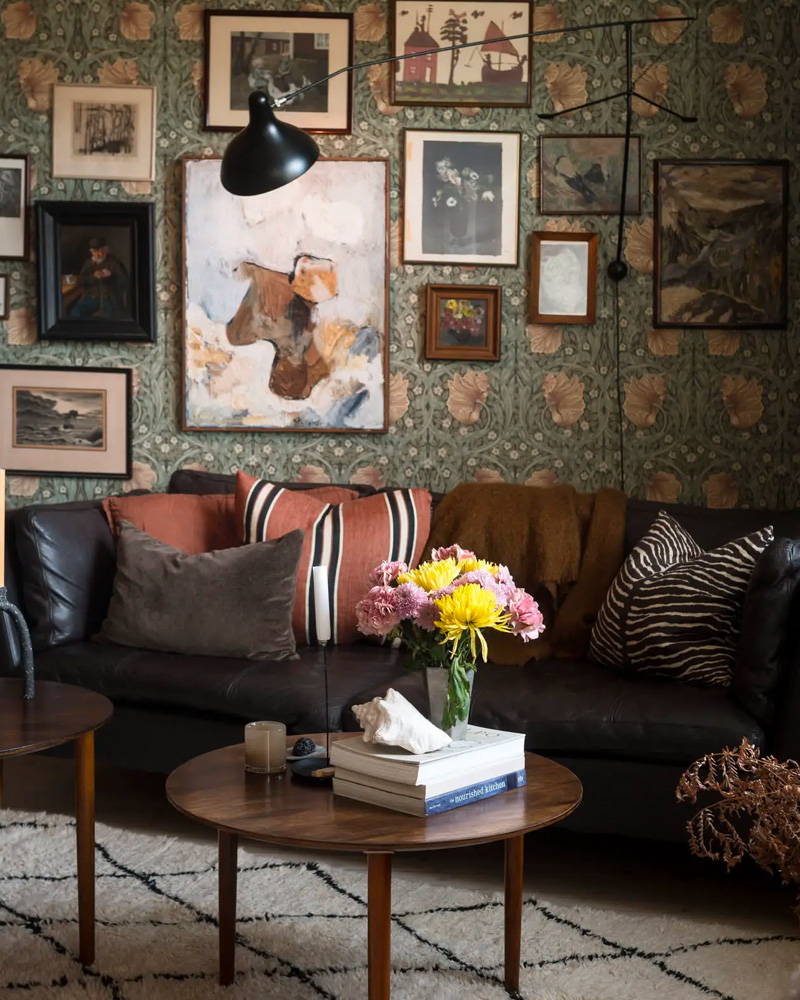 mur cadre deco salon cottage vintage
