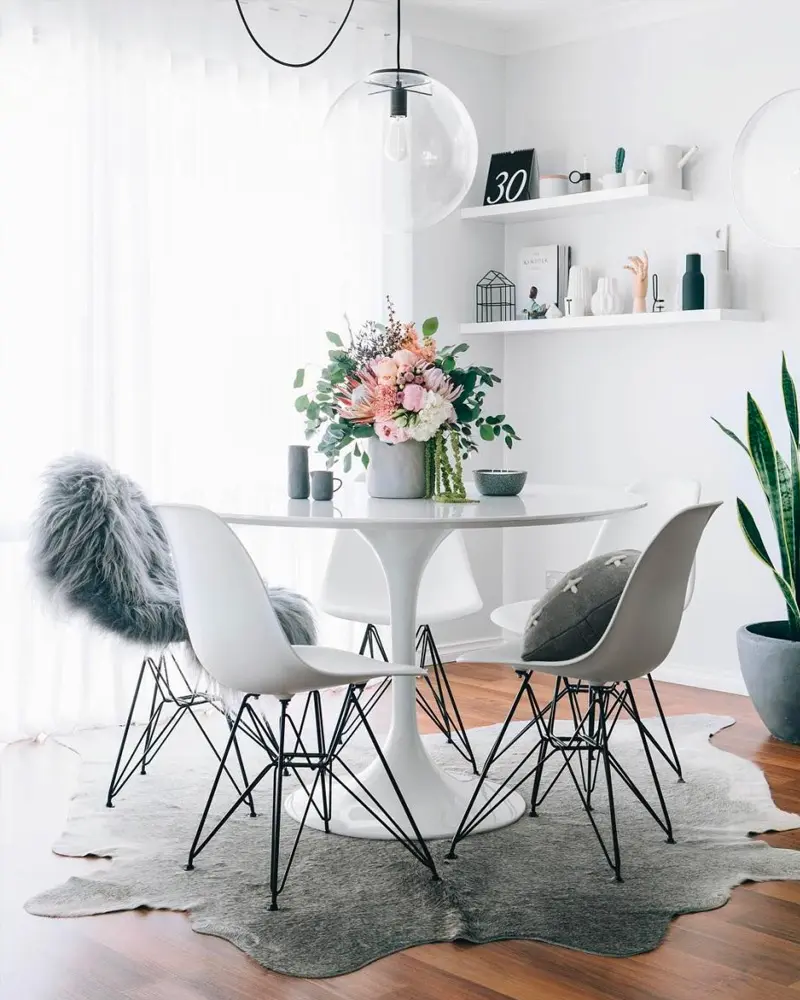 deco salle a manger fausse fourrure grise