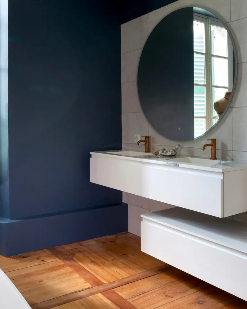 deco salle de bain bleu beton