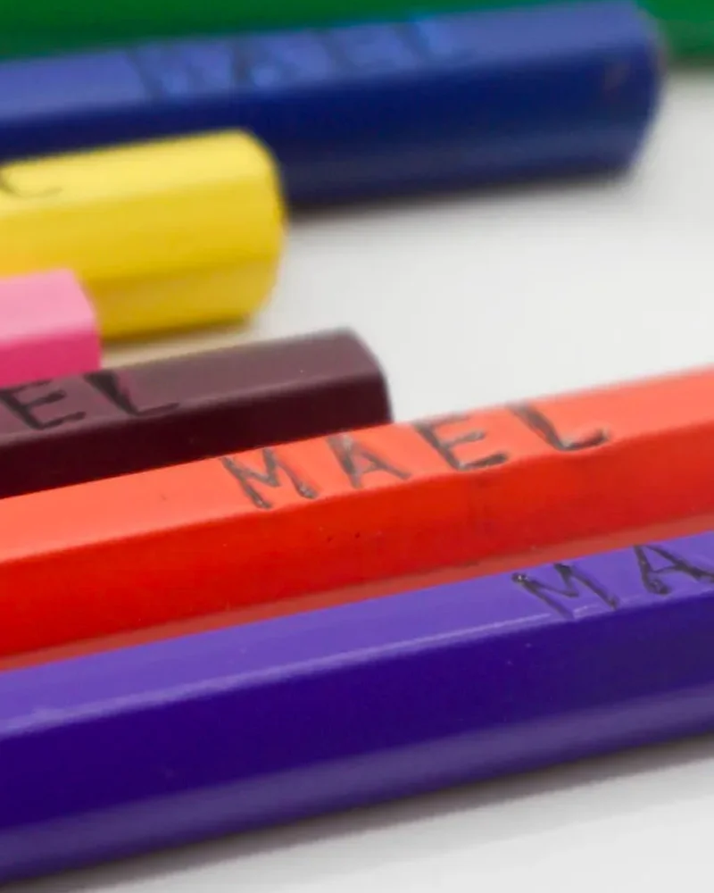 crayon diy nom