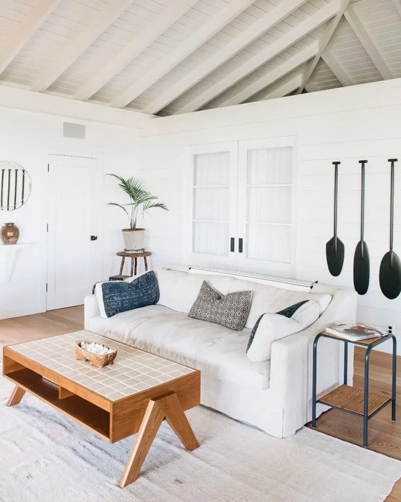 salon bord de mer blanc bois