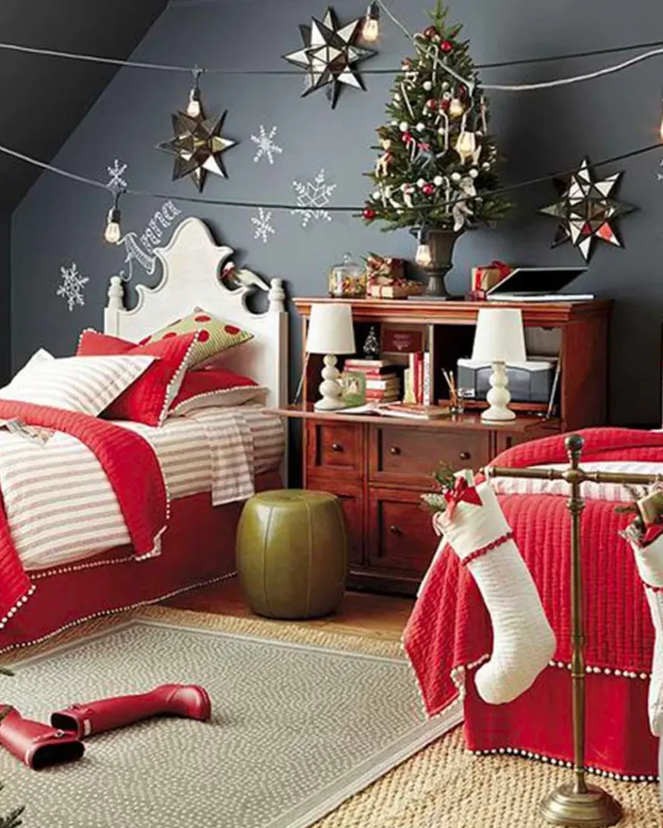 deco chambre rouge noel
