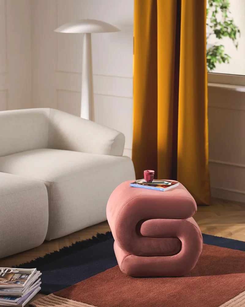 Pouf en velours moderne rose Westwing