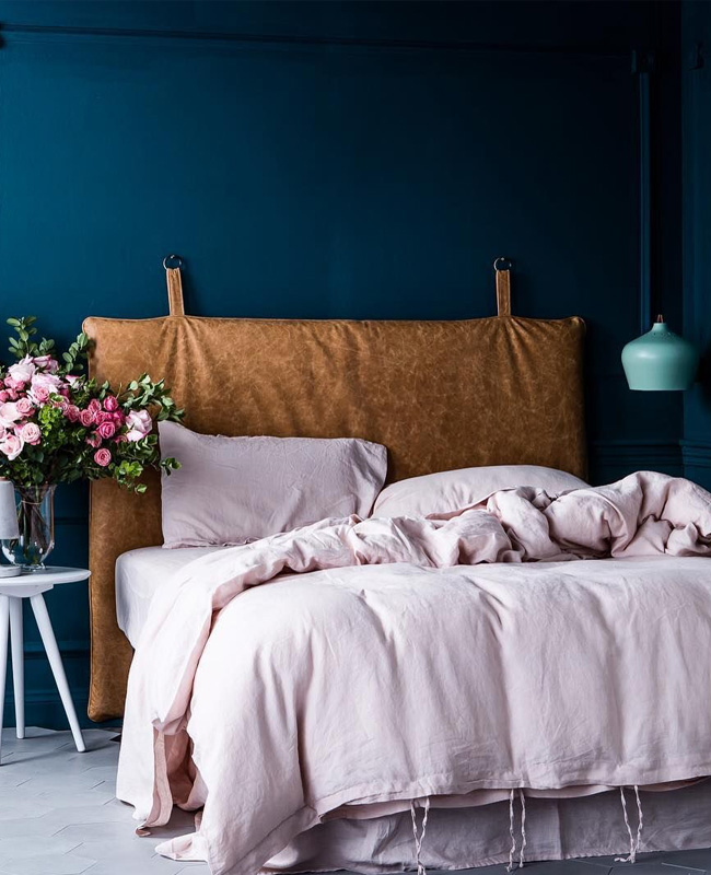 deco cuir chambre tete de lit matelas gym