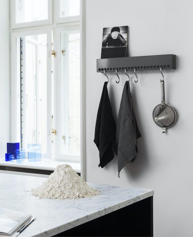 etagere porte manteau patere noir